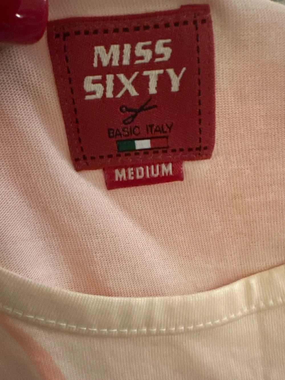 Miss Sixty Vintage Colorful Tongue and ice cream Graphic Sleeveless Top - Picture 8 of 8